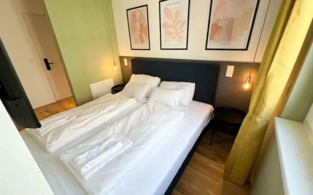 Premium Apartments with Air Conditioning - Dovers Yard