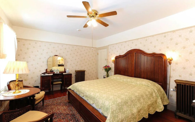Wainwright Inn