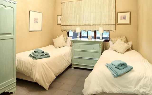 Thandile Country Lodge
