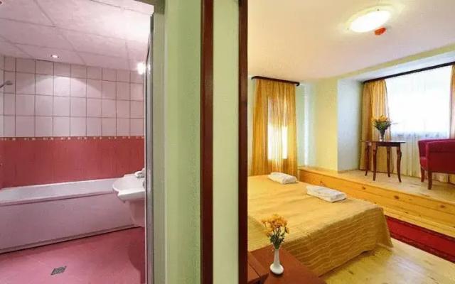 Rachev Hotel Residence