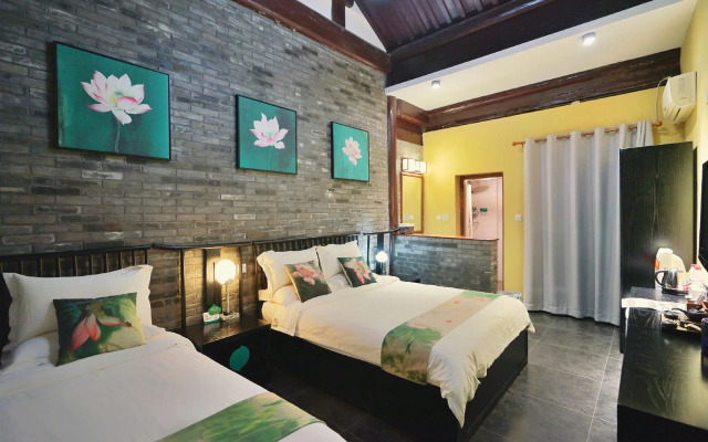 Old Beijing Square Hotel