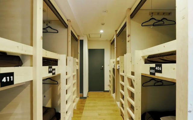 Akasaka Guesthouse HIVE - Hostel
