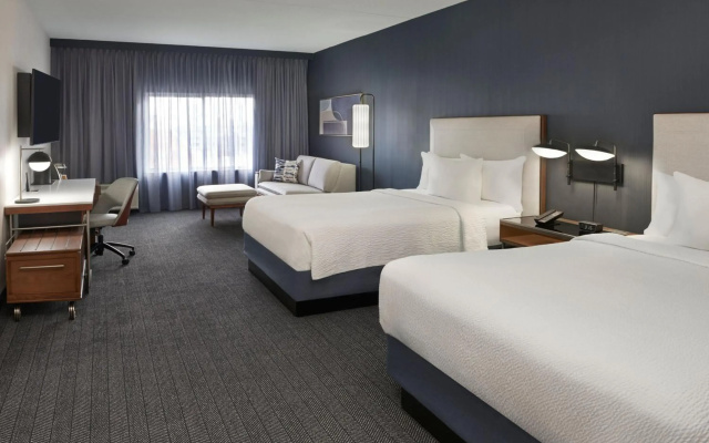 Courtyard by Marriott Toronto Markham