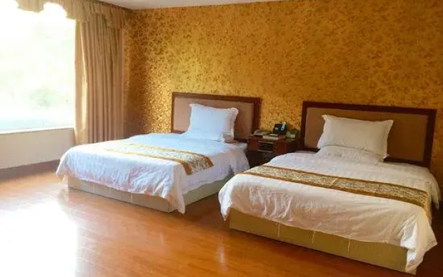 Jiaoling Shun'an Hotel