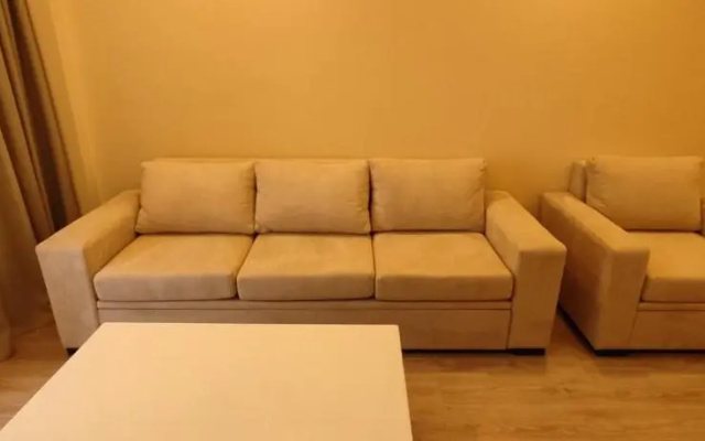 Evdo Apartments F4 Wooden Room