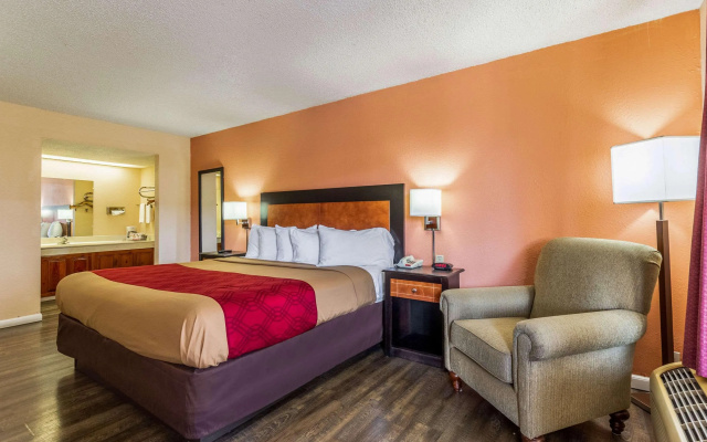 Econo Lodge Rocky Top