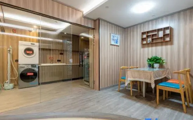 Thank Inn (Yancheng Qingnian Road Baolong Plaza)