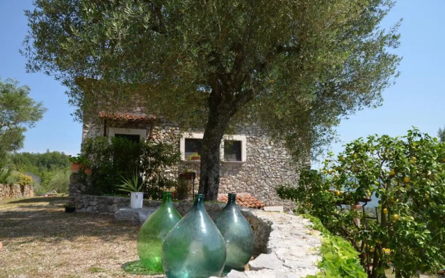 Agrestis Domus