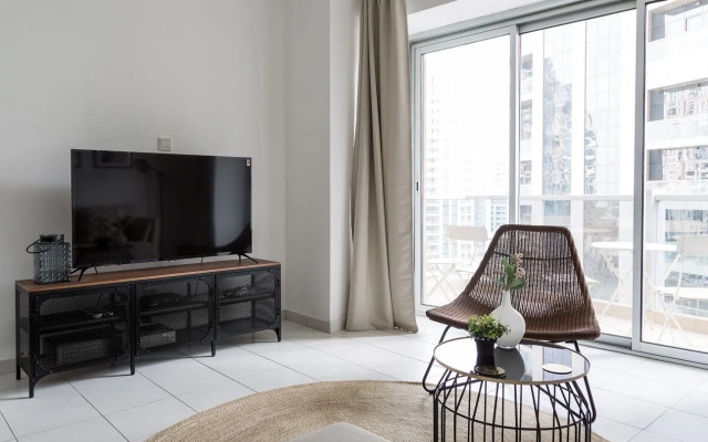 Luxury apartment with Dubai Marina views