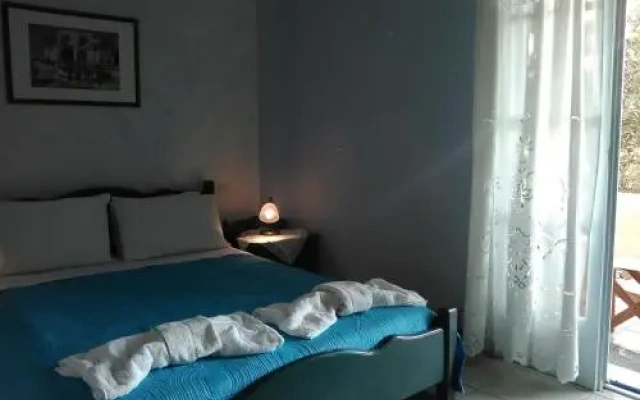 Daira Apartments