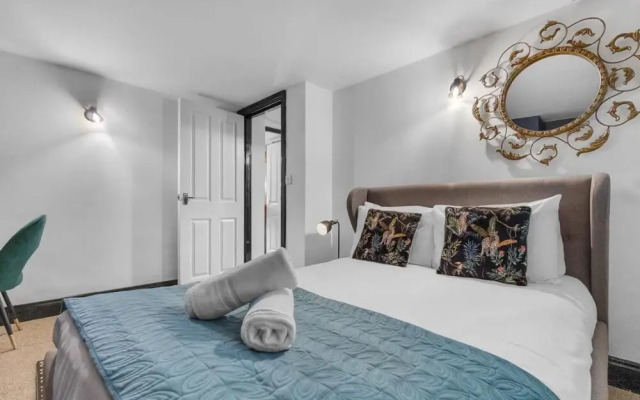Olive Apartment One | By My Getaways