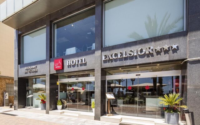Отель URH Hotel Excelsior Испания, Льорет-де-Мар - 4 отзыва об отеле, цены и фото номеров - забронировать отель URH Hotel Excelsior онлайн вид на фасад