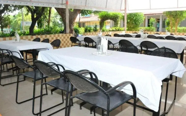 KSTDC Hotel Mayura Shantala Halebeedu