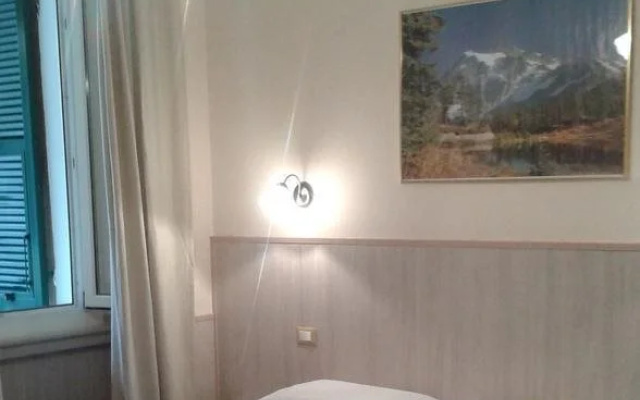 Hotel Megan