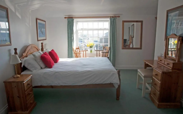 Swordfish Inn