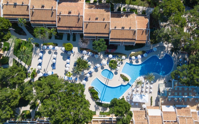 Отель Iberostar Pinos Park Испания, Коста-де-лос-Пинос - 1 отзыв об отеле, цены и фото номеров - забронировать отель Iberostar Pinos Park онлайн вид на фасад