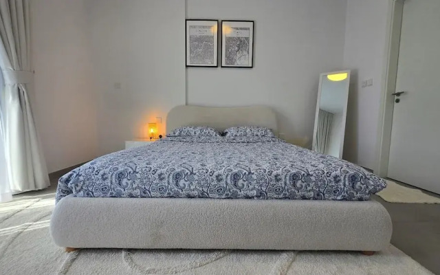 Shiro Elegant Living