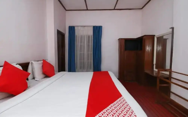 OYO 484 Royal Panorama