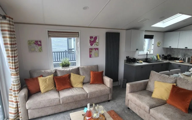 Honeycomb Lodge
