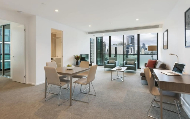 Melbourne Short Stay Apartments on Lonsdale