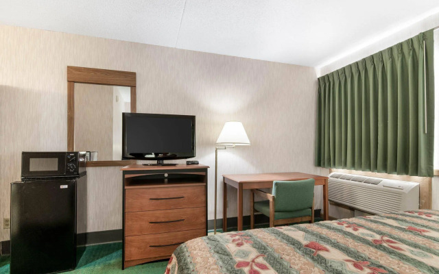 Econo Lodge Emporia
