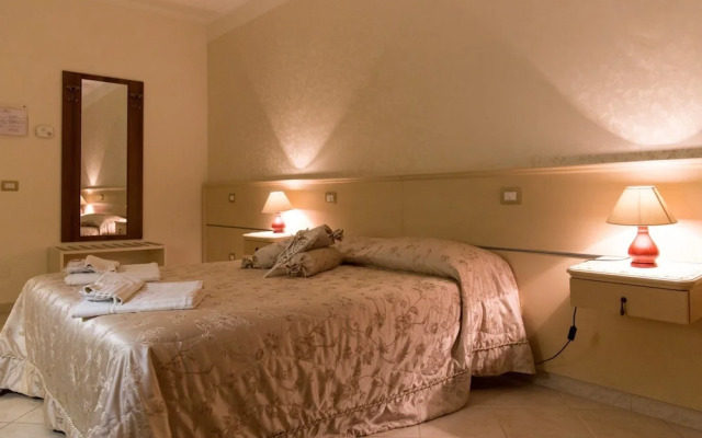 Elia Hotel