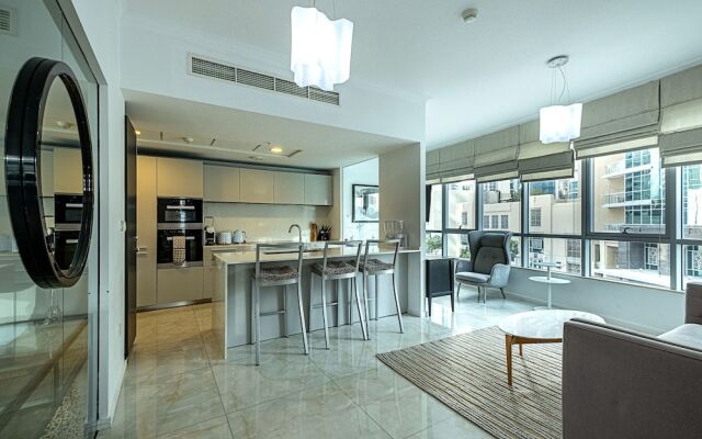 Gorgeous 3 bed at Burj Residences 0