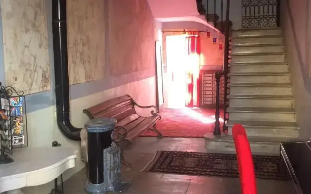 La Cour Dété