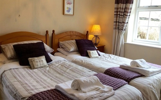 Plumpton Court