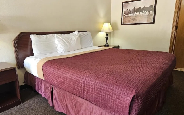 Boomtown Inn