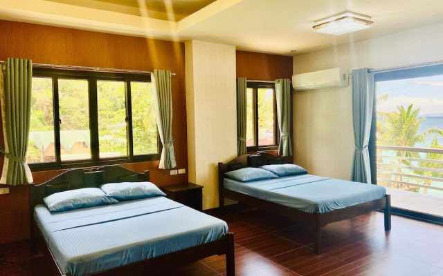 Minshuku KCS Hotel and Restaurant