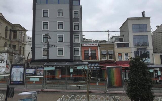 Esra Sultan Petrol Hotel вид на фасад