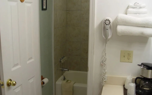 Hearth & Home Inn