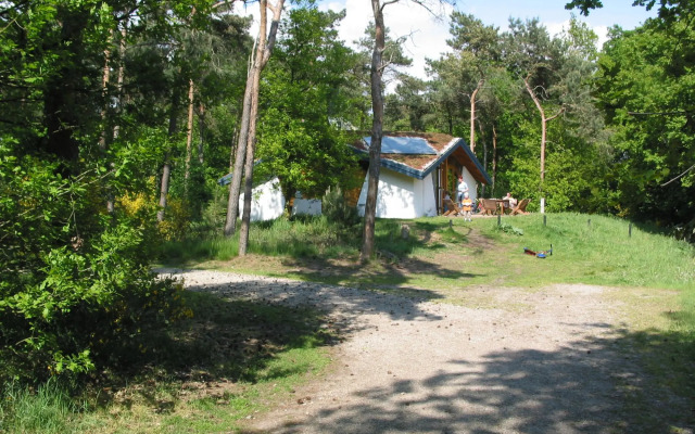 Eco Holiday Home With Wood Stove, in a Holiday Park in the Middle of Nature