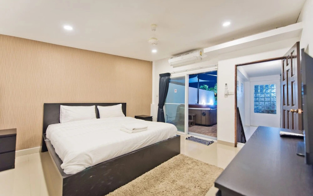 Premium Jacuzzi Townhome