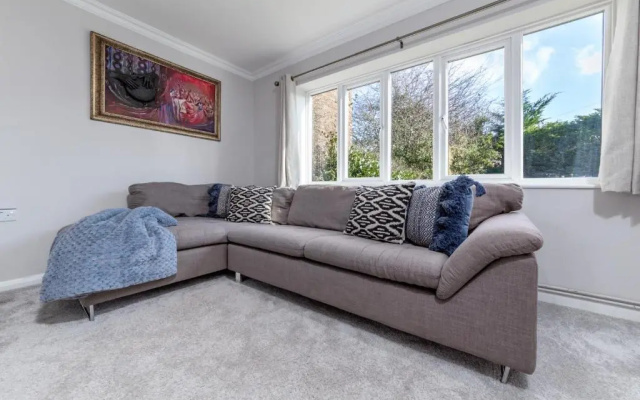 Suites by Rehoboth - Eton House - Orpington