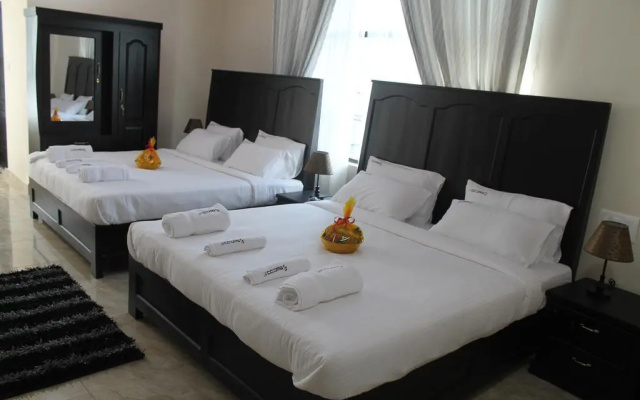 Tripstays 4037