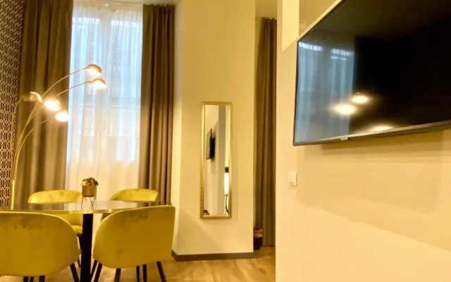 INTOMILAN Galleria Duomo I Boutique & Design Aparthotel