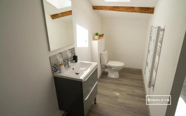 Sublime Loft de 130m² calme à Vias-Village