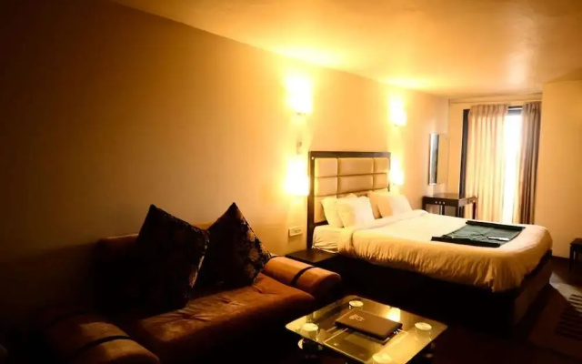 Hotel Aksa Srinagar