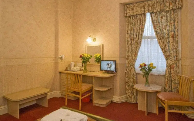 Regency Royal Hotel