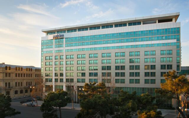 Отель Park Inn by Radisson Azerbaijan Baku Баку вид на фасад