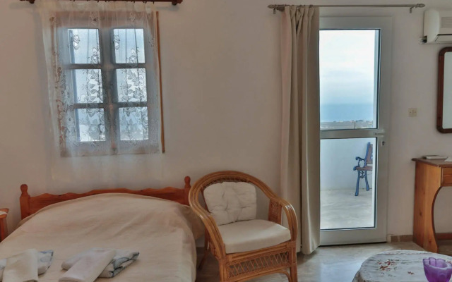 Stelios Rooms