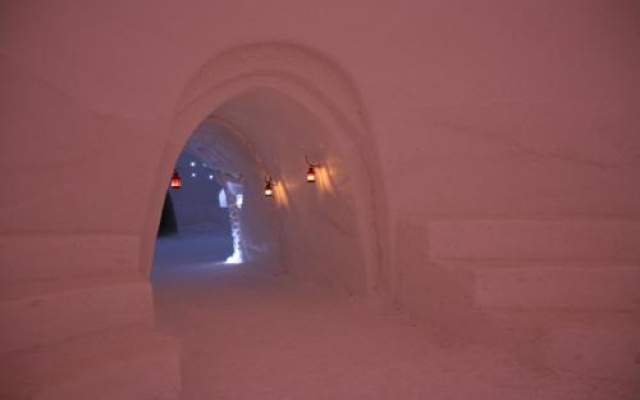 Luvattumaa - Levi Ice Gallery