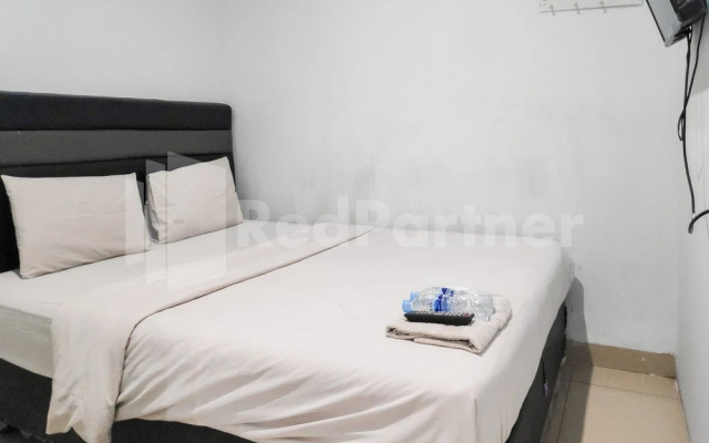Ada Guest House Near RS Methodist Medan RedPartner