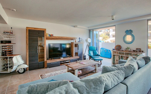 Elysee Apartments