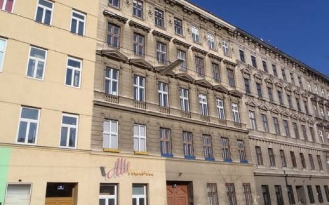 Апартаменты Brownies Apartments Вена вид на фасад
