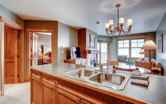 1 Bedroom Springs Condo in River Run Village Just 75 Yards from the River Run Gondola
