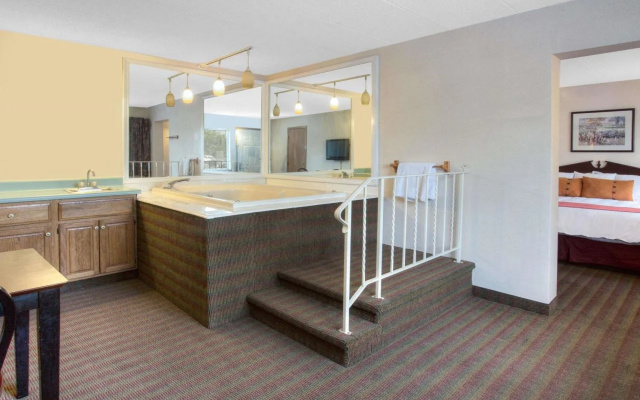 I-80 Inn & Suites