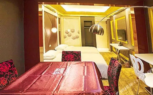 Longyuan Fashion Theme Hotel